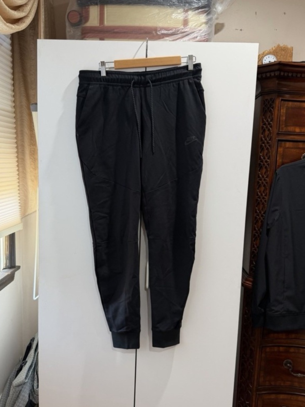 Nike Tech Essentials Lightweight Joggers Pants Black Mens Large NEW DX0826-010